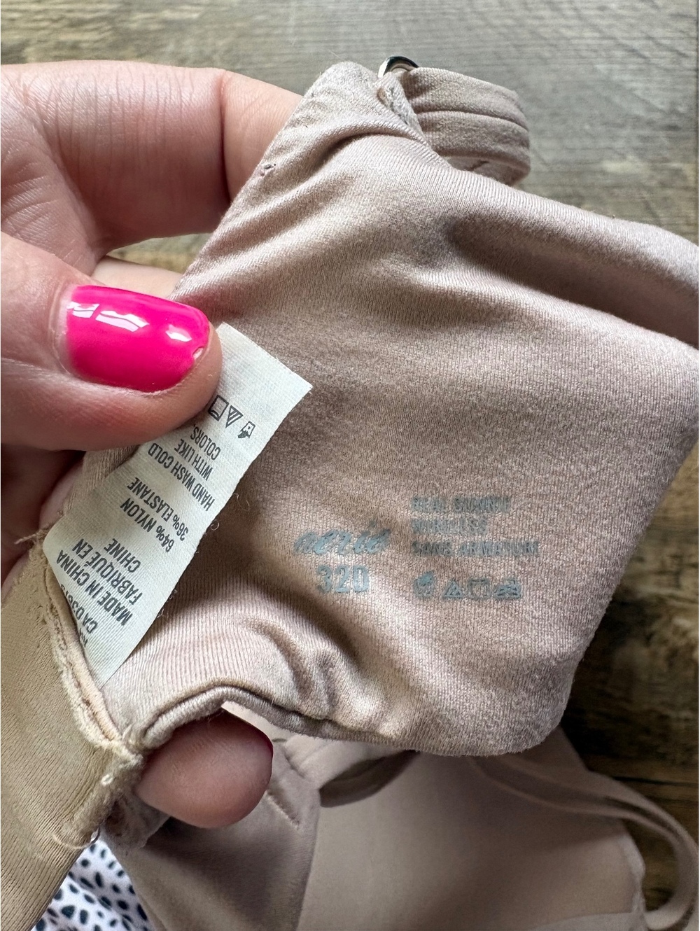 Aerie Beige Wireless Molded Bra Size 32D - Picture 3 of 3